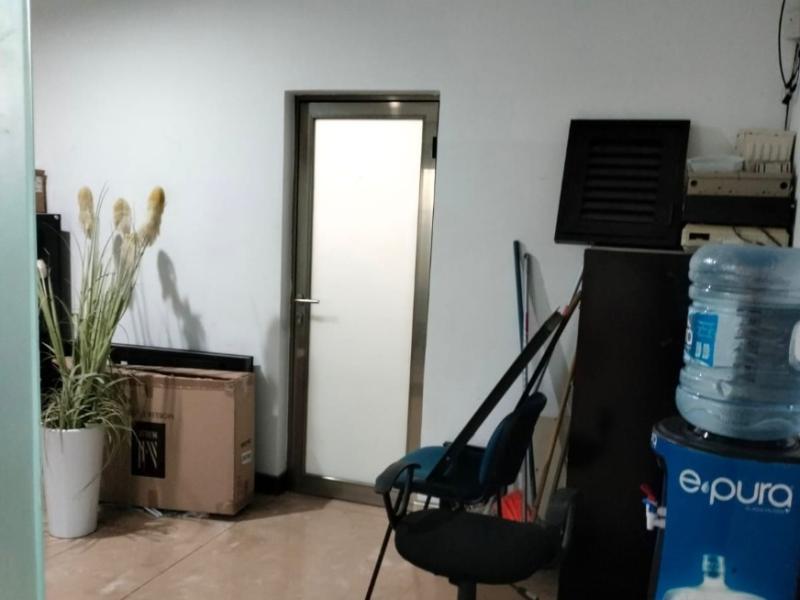VENTA BODEGA CON OFICINAS